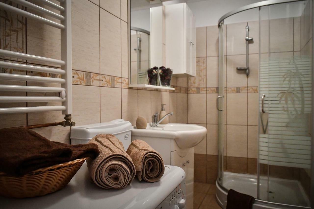 Spacious Stylish Apartment In Old Town 锡比乌 外观 照片