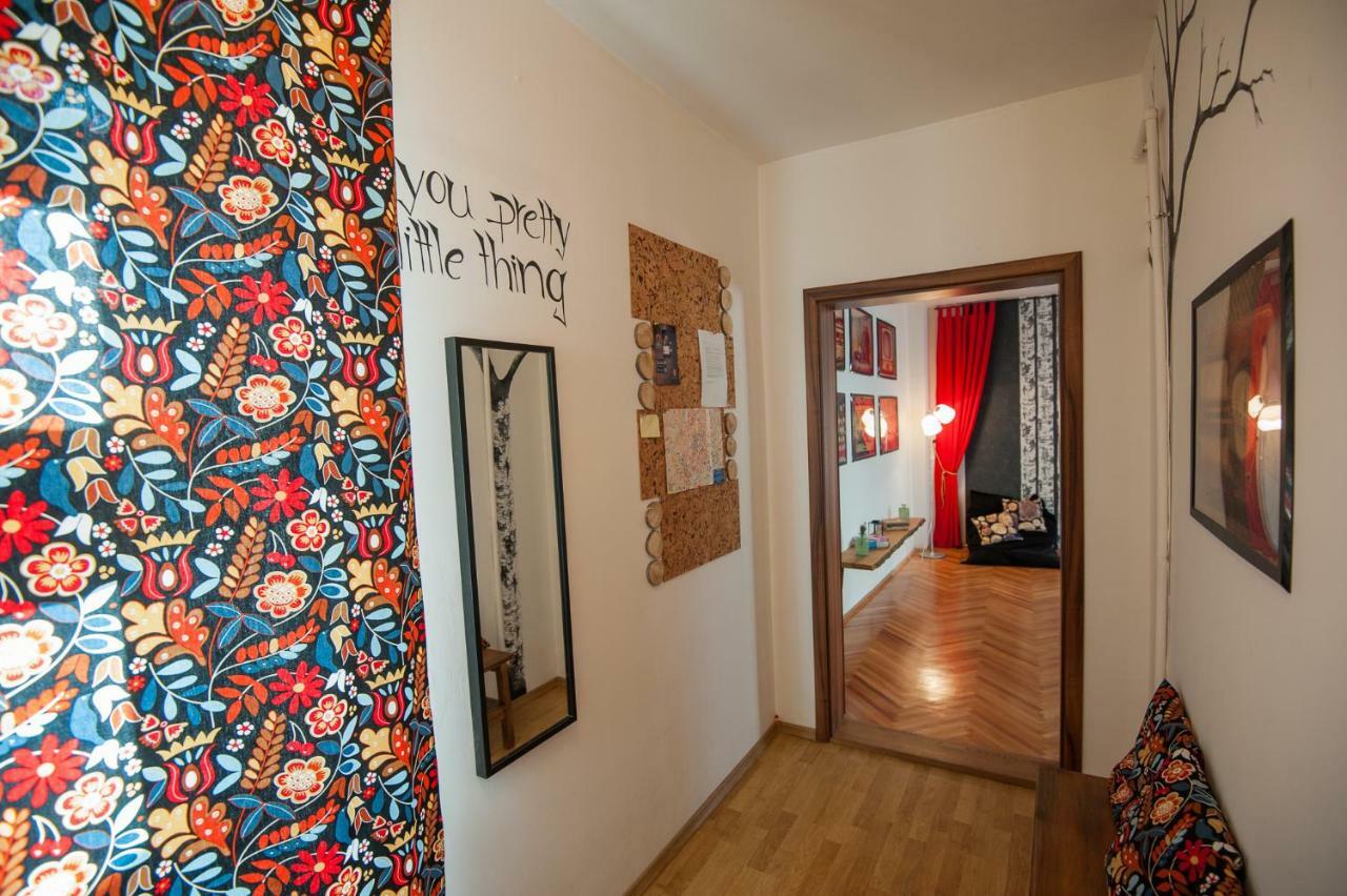 Spacious Stylish Apartment In Old Town 锡比乌 外观 照片